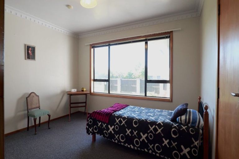 Photo of property in 9 Burke Street, Eltham, 4322