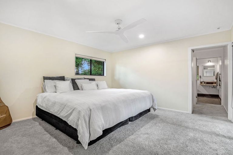 Photo of property in 21 Nyssa Place, Totara Heights, Auckland, 2105