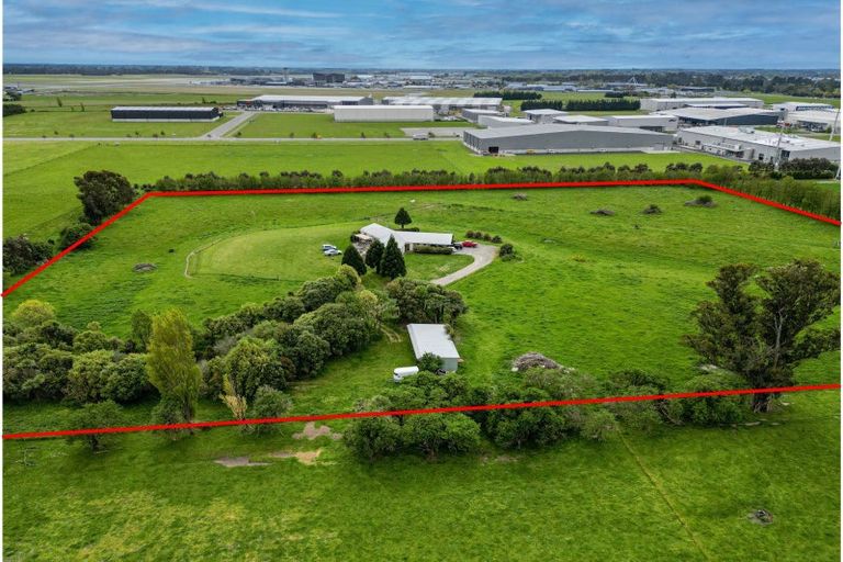 Photo of property in 70 Grays Road, Yaldhurst, Christchurch, 8042