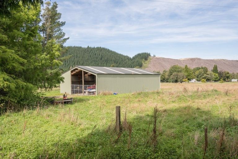 Photo of property in 253 Pigeon Valley Road, Pigeon Valley, Wakefield, 7096