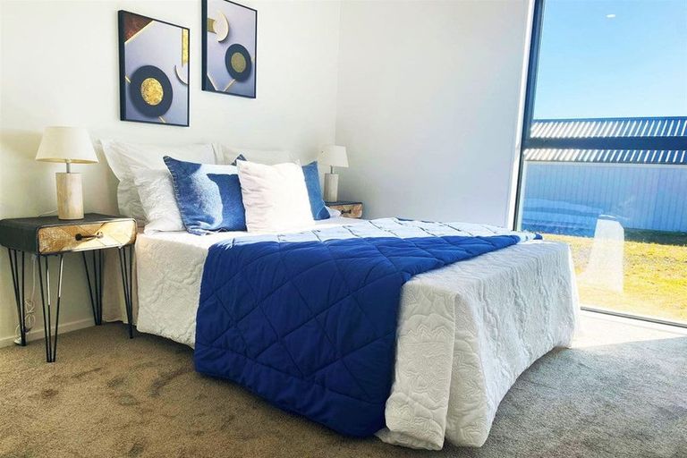 Photo of property in 48 Horokaka Street, Massey, Auckland, 0614