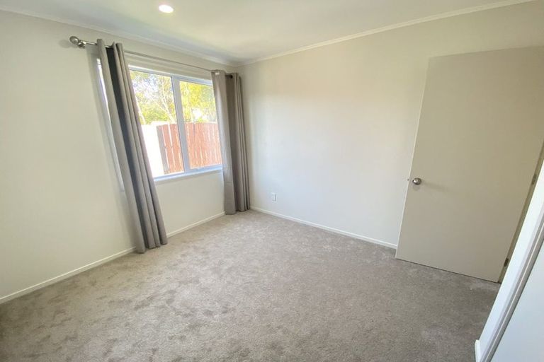 Photo of property in 28 Vandeleur Avenue, Birkdale, Auckland, 0626