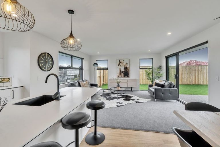 Photo of property in 12 Maple Lane, Rolleston, 7614