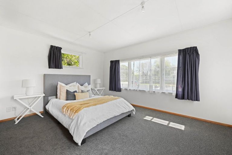 Photo of property in 16 Vardon Road, St Andrews, Hamilton, 3200