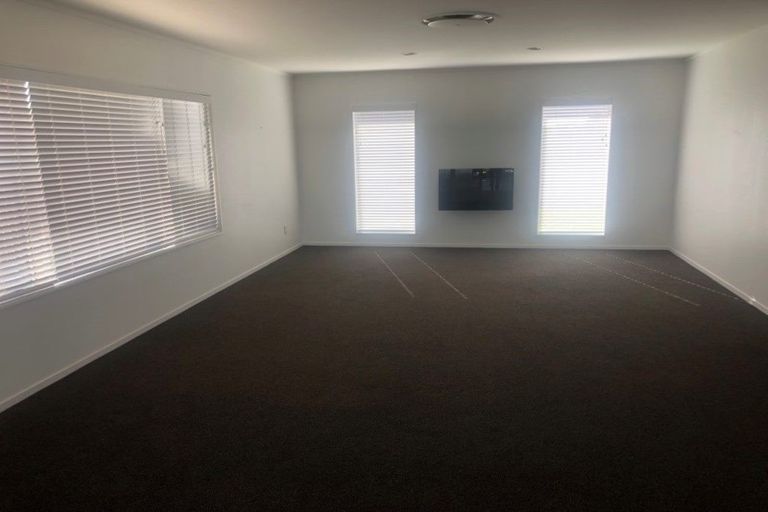 Photo of property in 50 Dickson Road, Papamoa Beach, Papamoa, 3118