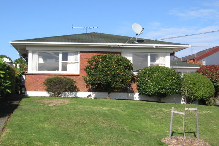 Photo of property in 1/43 Willoughby Avenue, Howick, Auckland, 2014