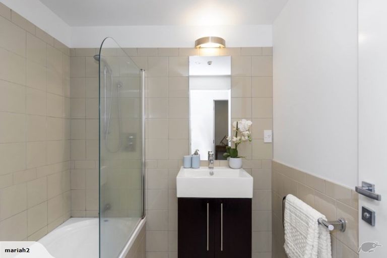 Photo of property in 2-06/424 Maunganui Road, Mount Maunganui, 3116