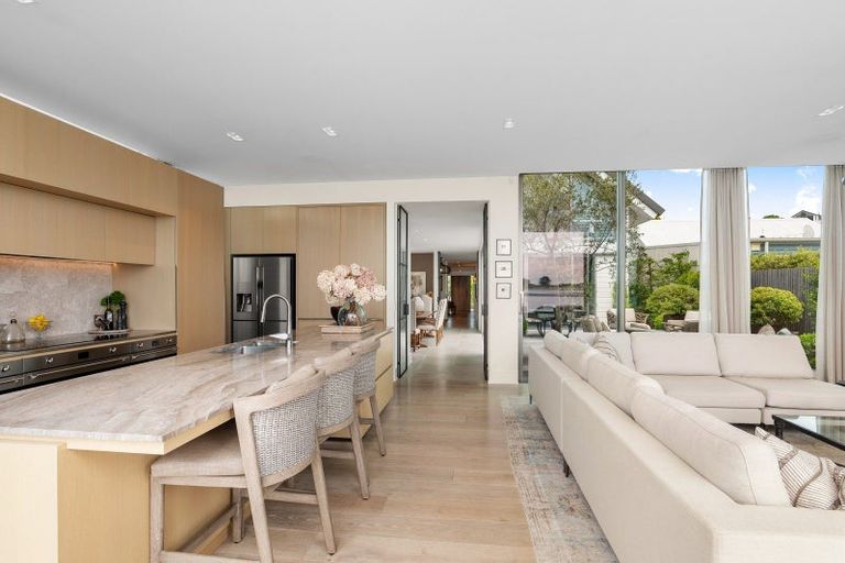 Photo of property in 153 Main Road, Moncks Bay, Christchurch, 8081