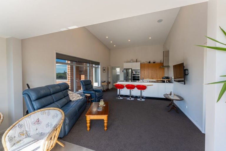 Photo of property in 174 Douglas Street, Highfield, Timaru, 7910