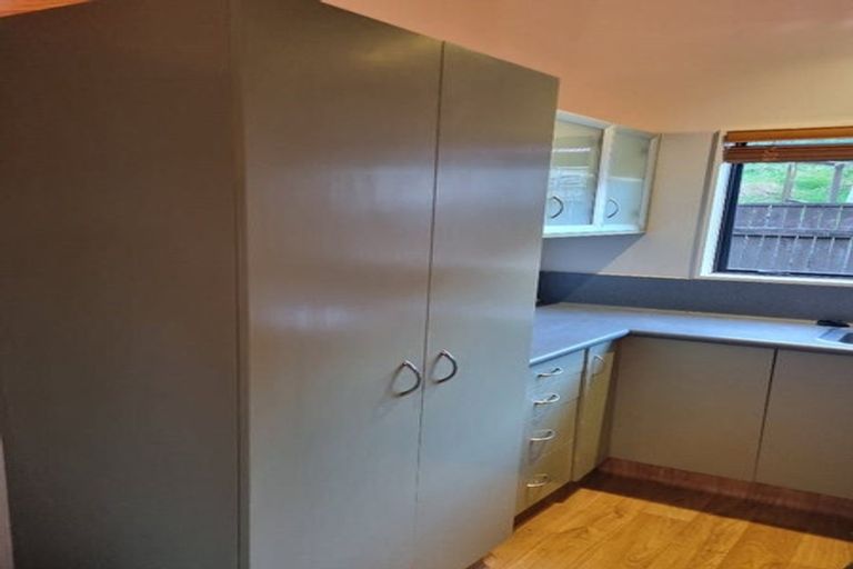 Photo of property in 2/31 Camellia Terrace, Maungaraki, Lower Hutt, 5010