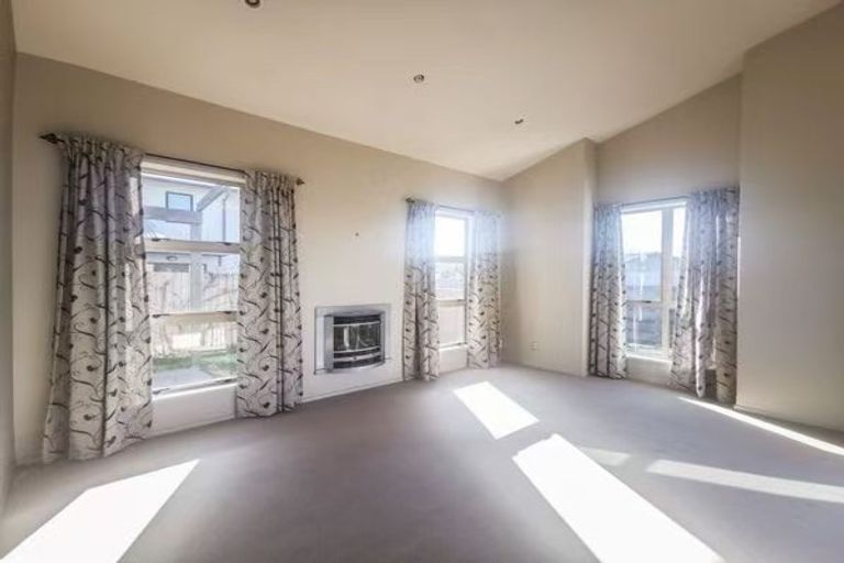 Photo of property in 111 Aston Drive, Waimairi Beach, Christchurch, 8083