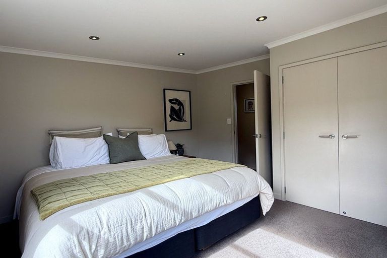 Photo of property in 32b Gilbert Street, New Plymouth, 4310
