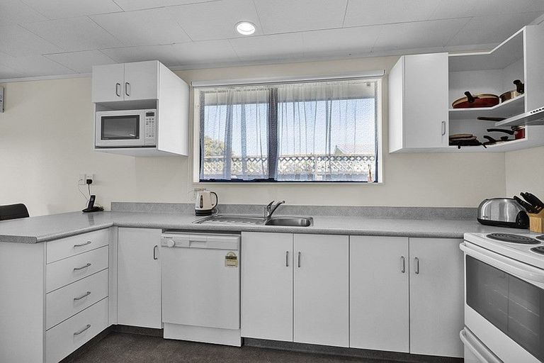 Photo of property in 24 Tawa Street, Hawera, 4610