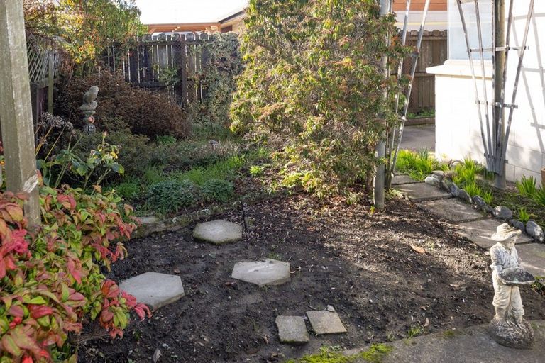 Photo of property in 2/350 Burnett Street, Ashburton, 7700