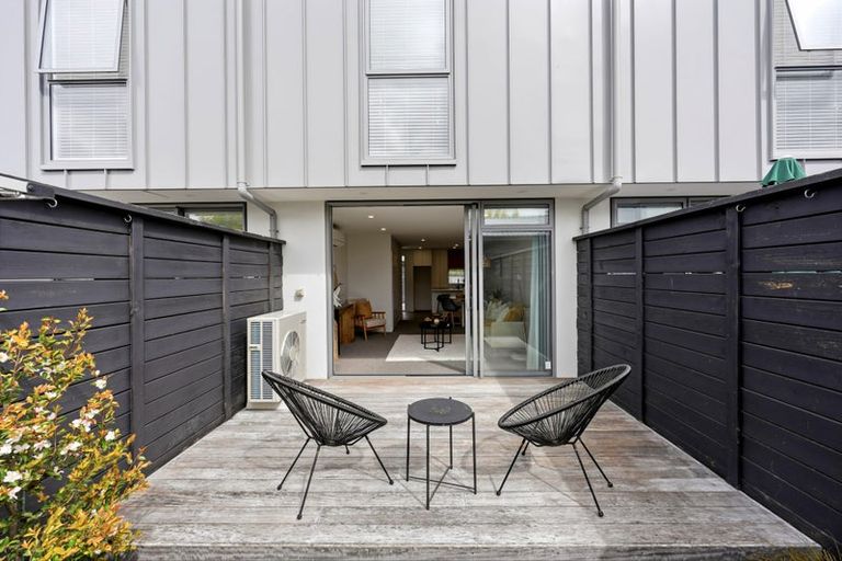 Photo of property in 33a Oxley Avenue, St Albans, Christchurch, 8014