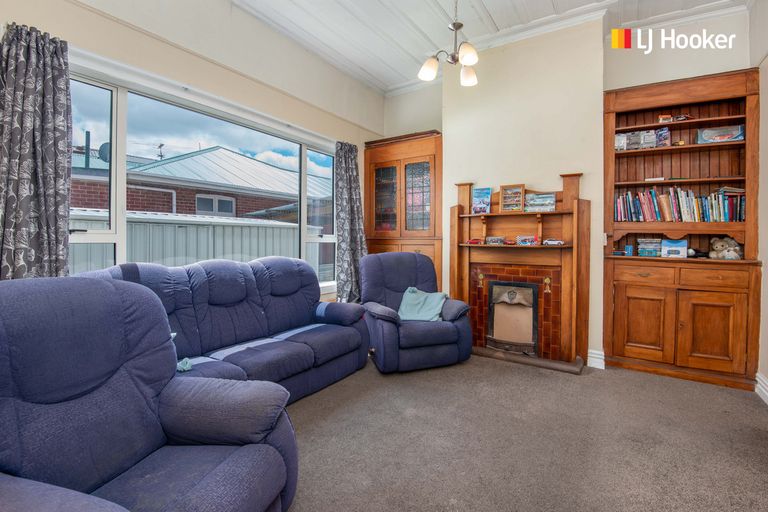 Photo of property in 68 Royal Crescent, Saint Kilda, Dunedin, 9012