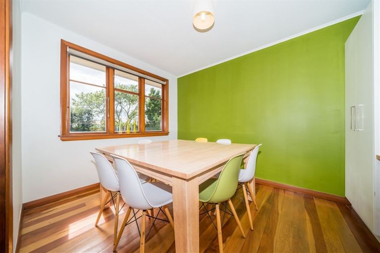 Photo of property in 14 Norwich Place, Awapuni, Palmerston North, 4412
