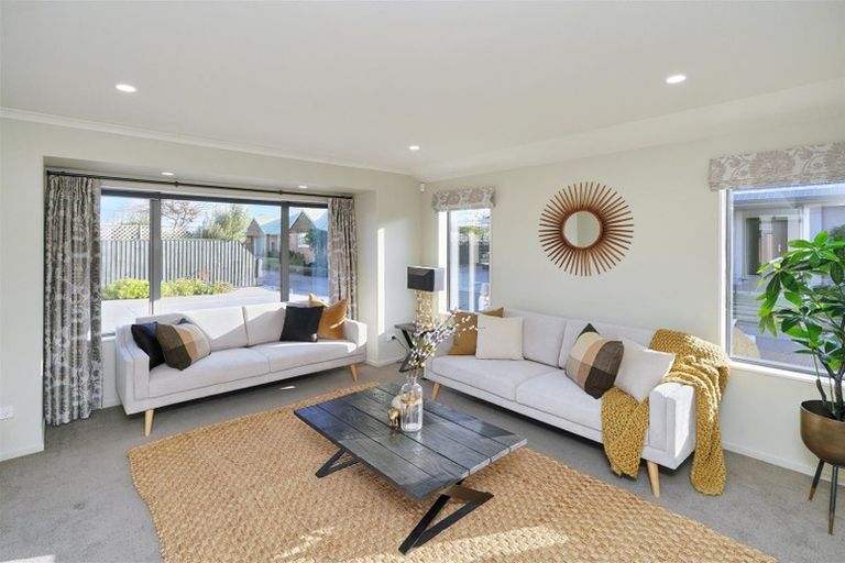 Photo of property in 432b Harewood Road, Harewood, Christchurch, 8051