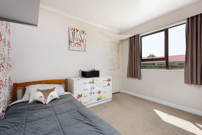 Photo of property in 15 Pemberton Crescent, Greerton, Tauranga, 3112