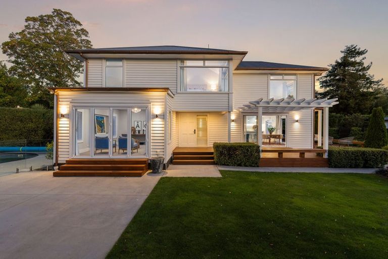 Photo of property in 87 Cashmere Road, Cashmere, Christchurch, 8022