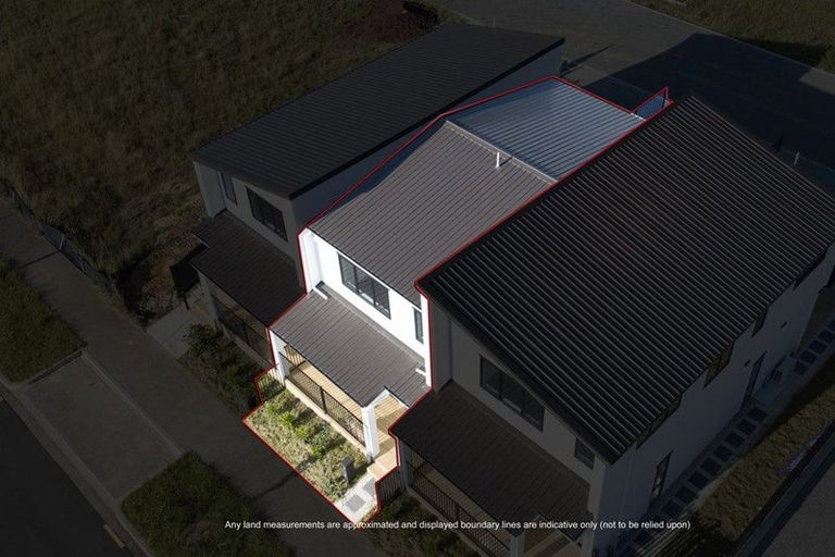 Photo of property in 6 Harikoa Way, Karaka, 2113