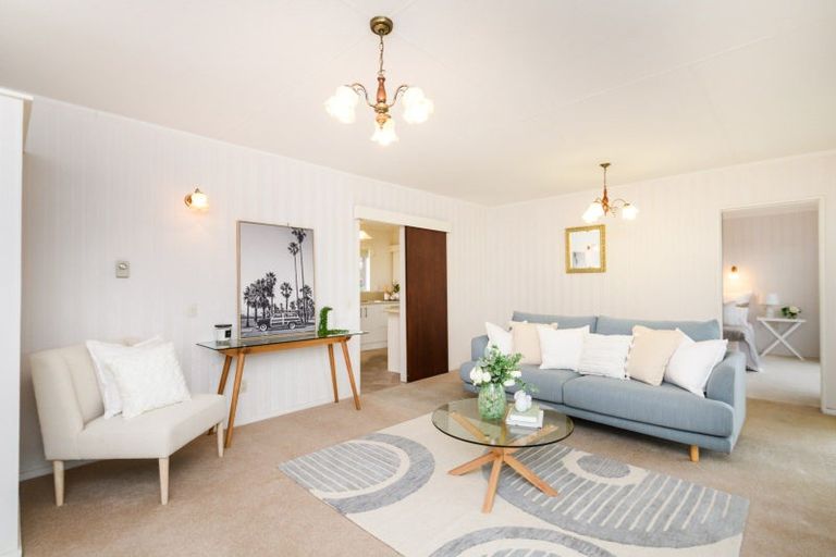 Photo of property in 1 Wharite Place, Awapuni, Palmerston North, 4412