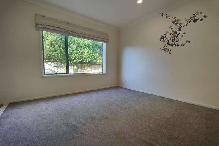 Photo of property in 203 Kilkenny Drive, East Tamaki Heights, Auckland, 2016