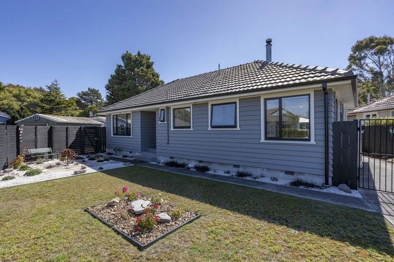 Photo of property in 17 Colac Street, Avondale, Christchurch, 8061