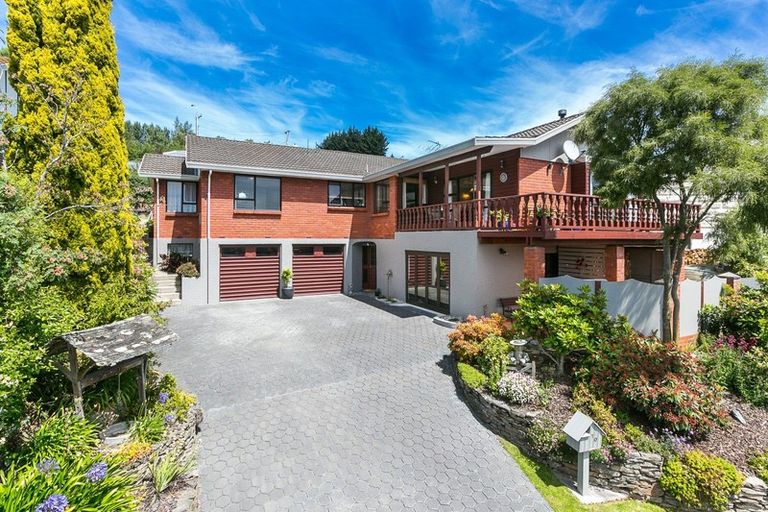 Photo of property in 70 Kinmont Crescent, Kinmont Park, Mosgiel, 9024