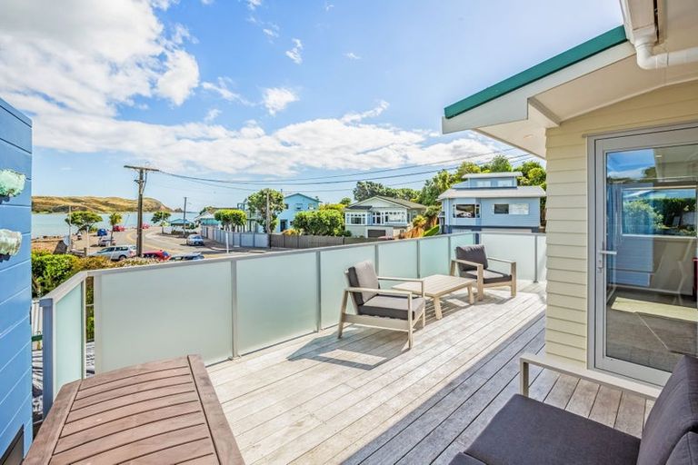 Photo of property in 5 Beach Road, Plimmerton, Porirua, 5026