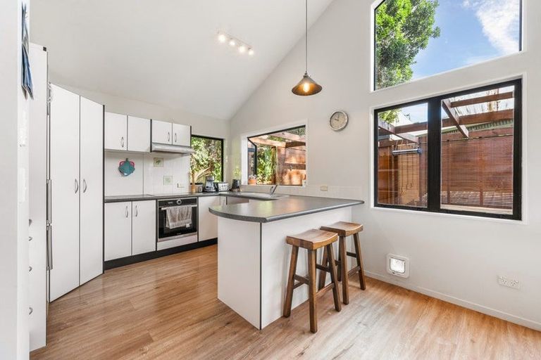 Photo of property in 65 Duck Creek Road, Stillwater, Silverdale, 0993