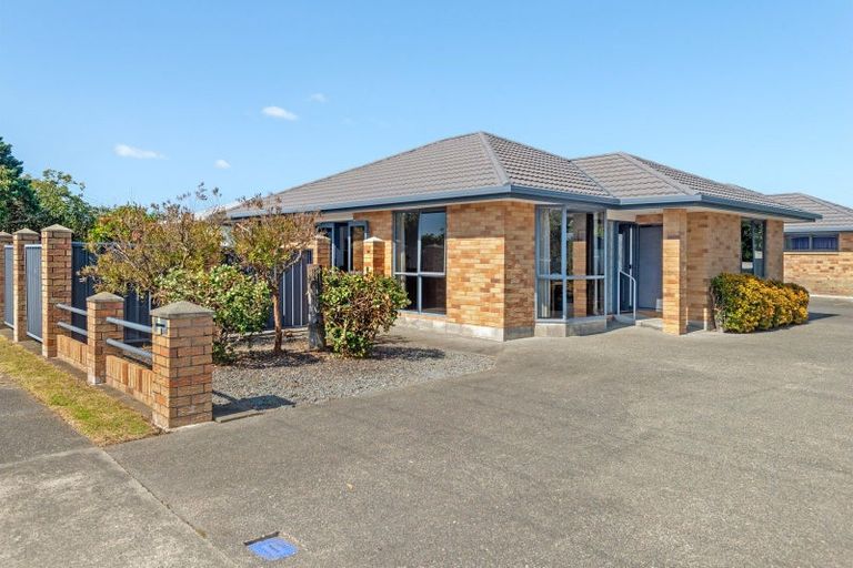 Photo of property in 18 Leon Street, Riverdale, Gisborne, 4010