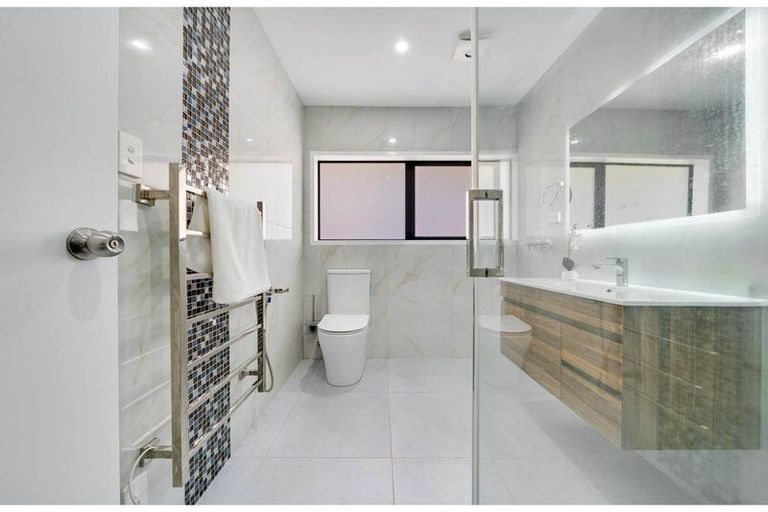 Photo of property in 1/68 Victoria Road, Papatoetoe, Auckland, 2025