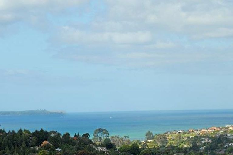 Photo of property in 3 Elsfield Place, Torbay, Auckland, 0630