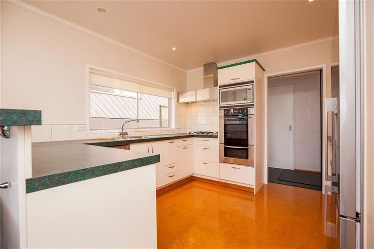Photo of property in 383 Devon Street West, Lynmouth, New Plymouth, 4310