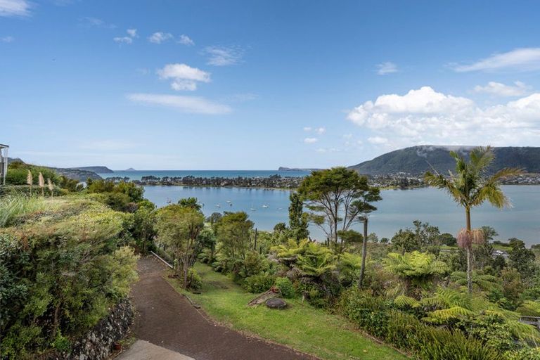 Photo of property in 44 Tairua Heights, Tairua, 3508