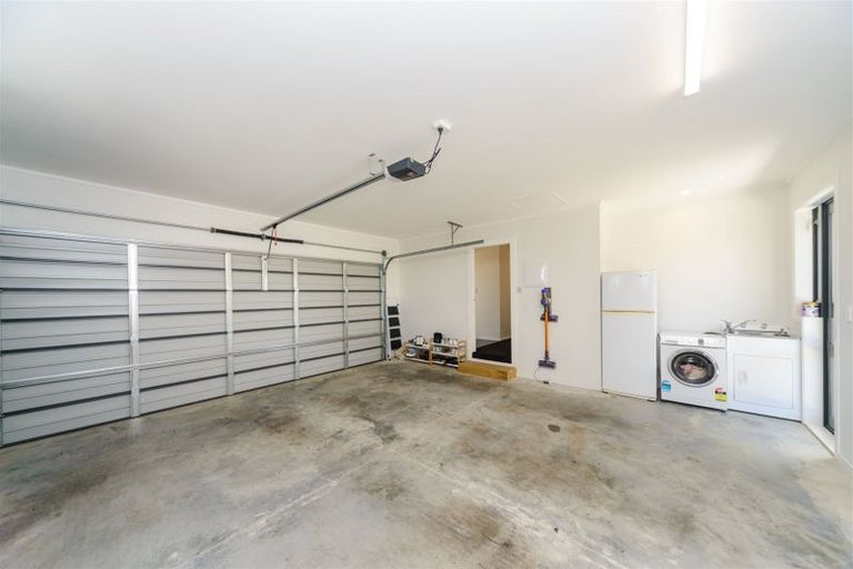 Photo of property in 8 Poplar Grove, Feilding, 4702