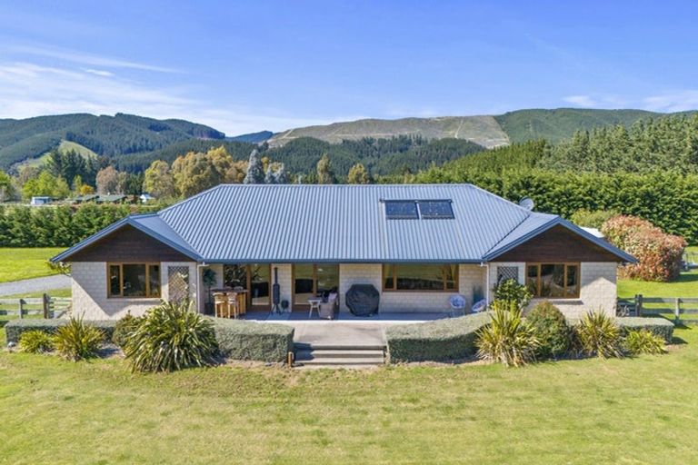 Photo of property in 14 Cooper Street, Wairau Valley, Blenheim, 7271