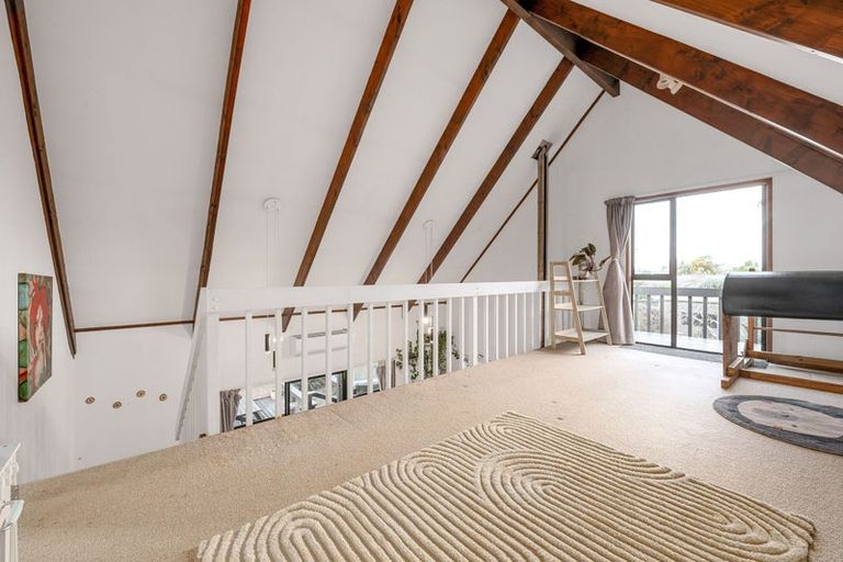 Photo of property in 5b Ross View Terrace, Dinsdale, Hamilton, 3204