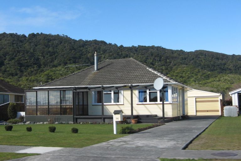 Photo of property in 96 Hall Street, Cobden, Greymouth, 7802