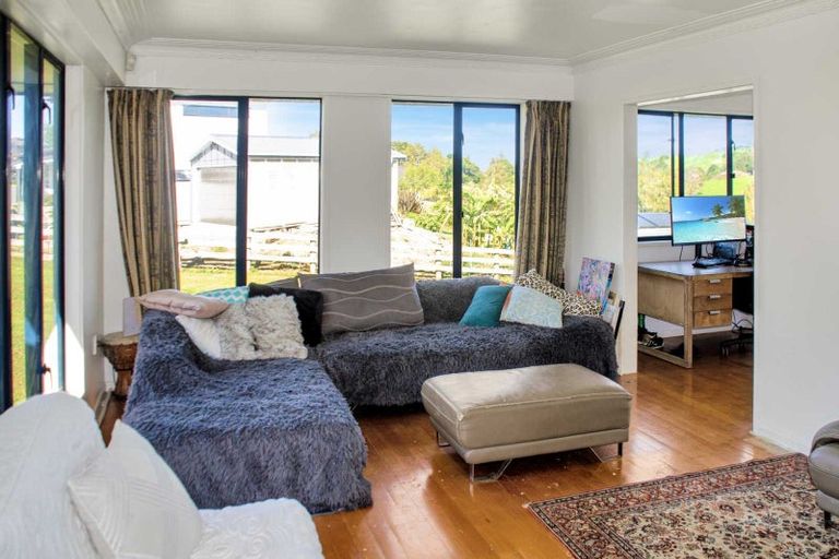 Photo of property in 15 Calla Street, Maungaturoto, 0520