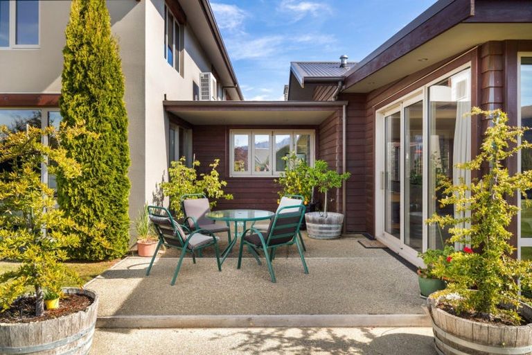 Photo of property in 19 Ridgecrest, Wanaka, 9305