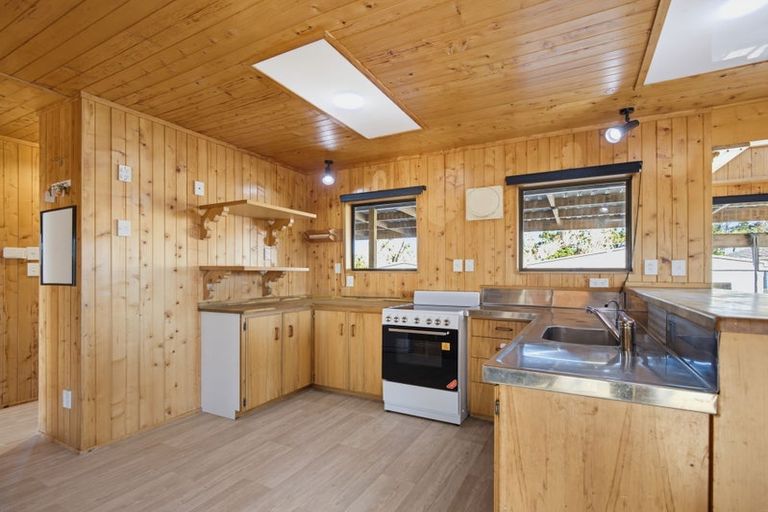 Photo of property in 223 Parkhurst Road, Parakai, 0830