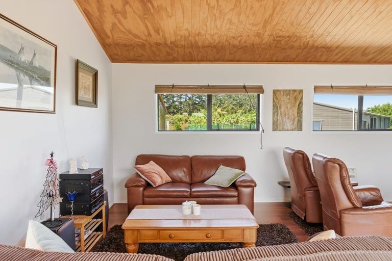 Photo of property in 4037b Far Road North, Pukenui, 0484