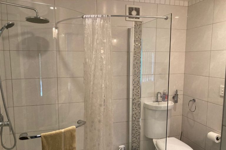 Photo of property in 19a Postgate Drive, Whitby, Porirua, 5024