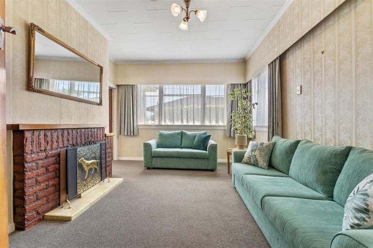 Photo of property in 32 Ranui Road, Stoke, Nelson, 7011