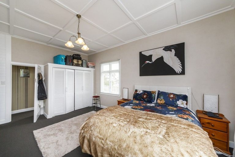 Photo of property in 2 Fagan Street, Sanson, 4817