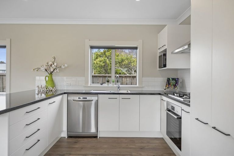 Photo of property in 107 Brooklands Road, Brooklands, New Plymouth, 4310