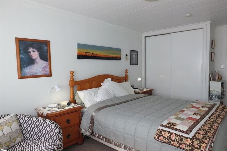 Photo of property in 2/21 Oxford Street, West End, Timaru, 7910