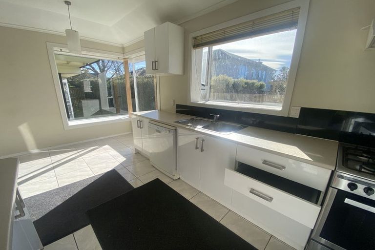Photo of property in 8 Karo Place, Ilam, Christchurch, 8041